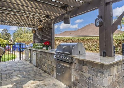 outdoor kitchen